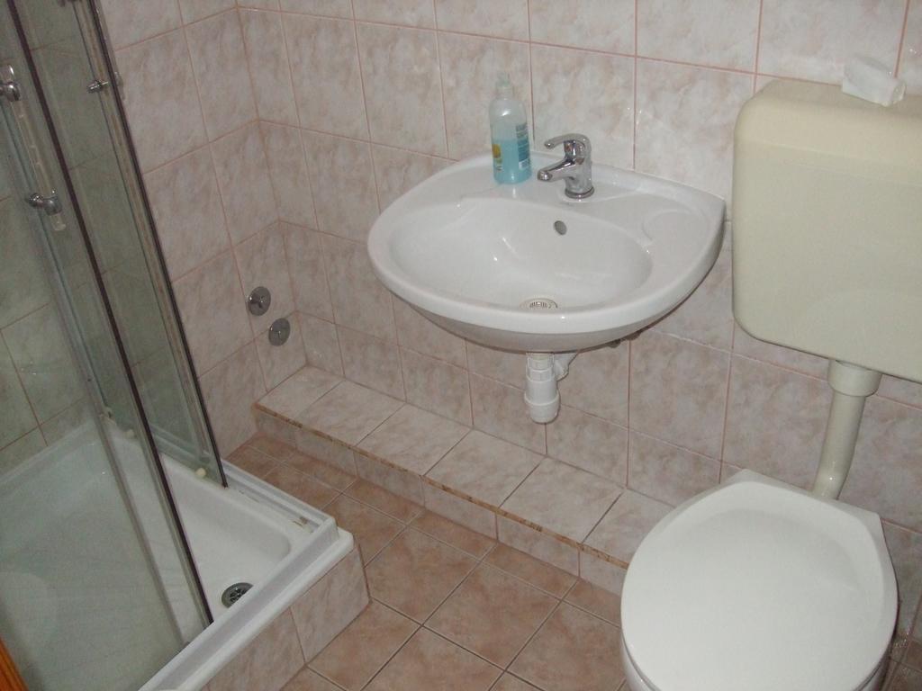 세게드 Timarhaz Panzio B&B 객실 사진