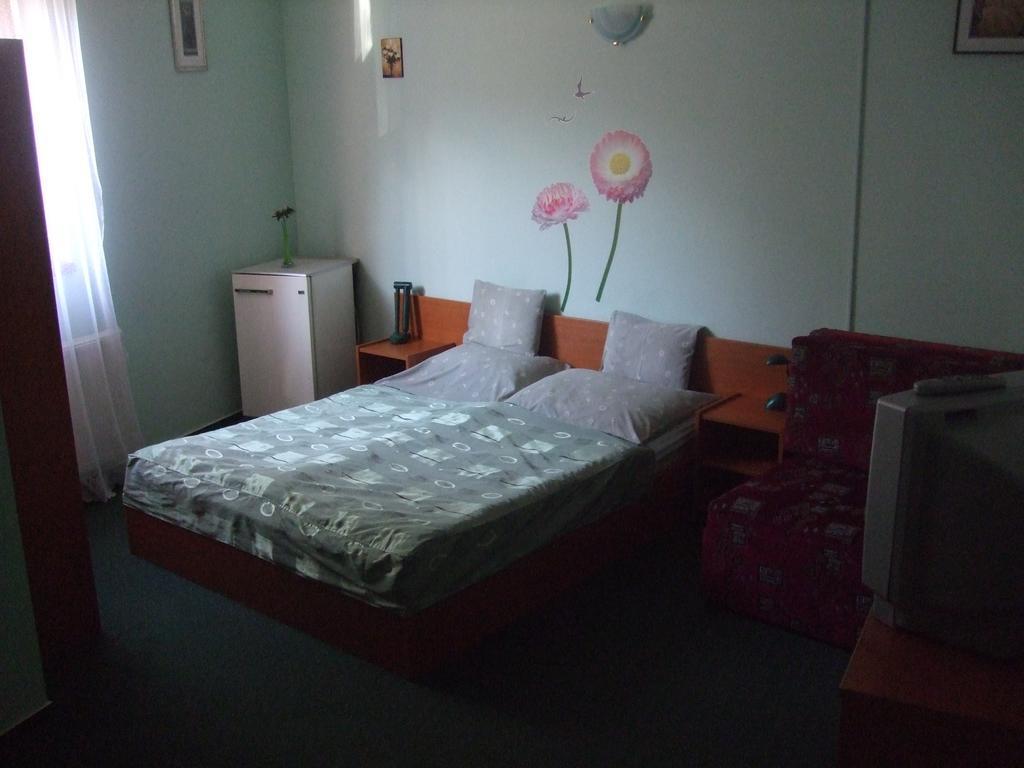 세게드 Timarhaz Panzio B&B 객실 사진
