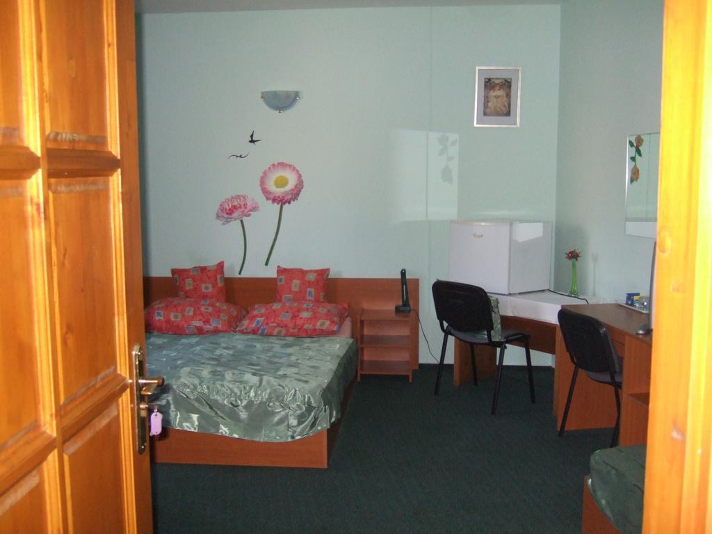 세게드 Timarhaz Panzio B&B 객실 사진
