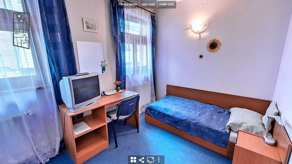 세게드 Timarhaz Panzio B&B 외부 사진